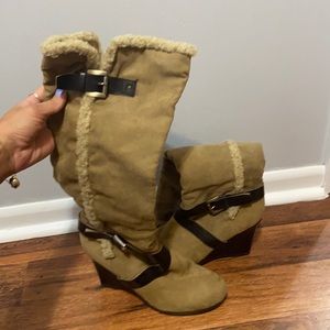 Tan wedge fur high boot